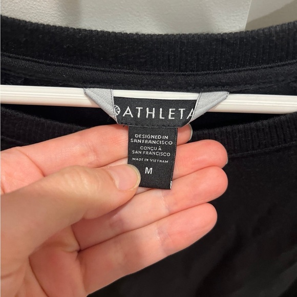 Athleta black hi low black top medium - Picture 3 of 4